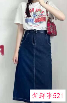 高腰开叉半身裙长裙搭配什么上衣