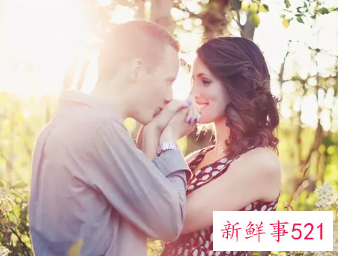 已婚女人梦见和已婚男人谈恋爱