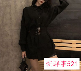 衬衫裙怎么搭配背心