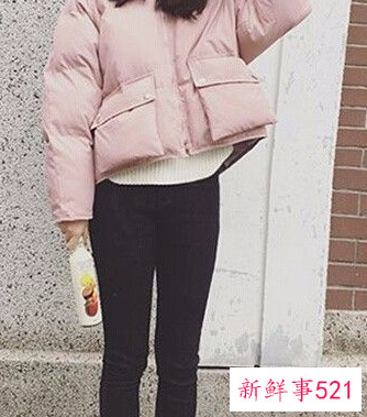 短款女羽绒服搭配