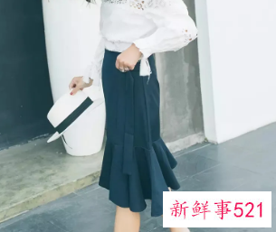 一字肩上衣搭配图片