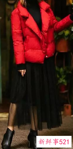 短款女羽绒服搭配