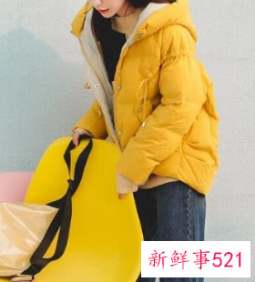 短款女羽绒服搭配
