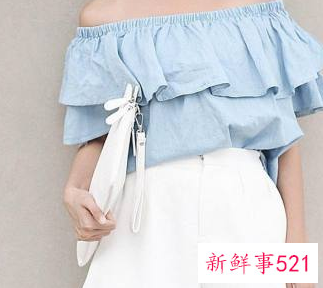 一字肩上衣搭配图片
