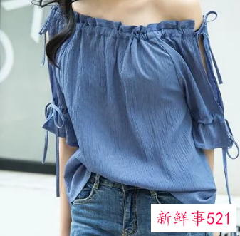 一字肩上衣搭配图片