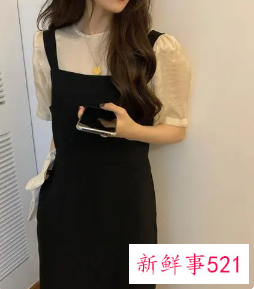 衬衫裙怎么搭配背心