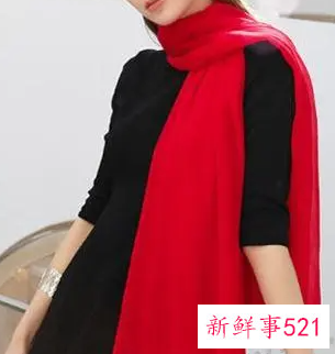 今年丝巾流行什么颜色