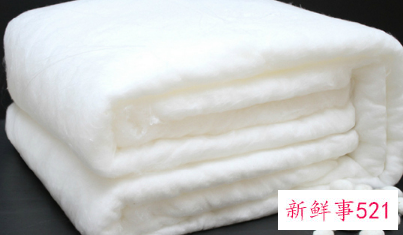 蚕丝被8斤跟5斤哪个好