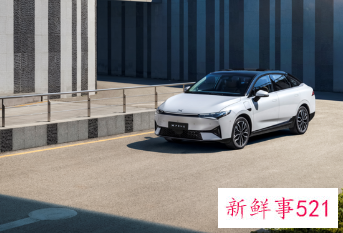 荷兰首家小鹏品牌直营体验店开业，小鹏P5登陆欧洲