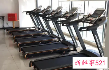 室内健身器材电动按摩椅爬步机跑步机