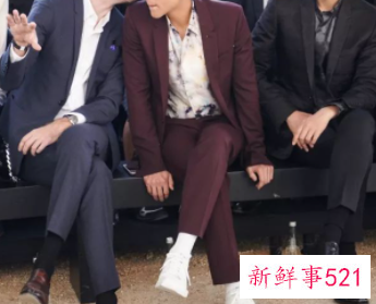 休闲西裤怎么搭配鞋子