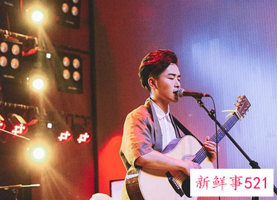 柳爽漠河舞厅歌词含义