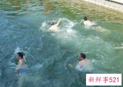 梦见水中游泳有什么征兆