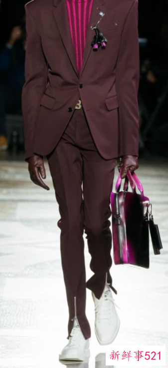 休闲西裤怎么搭配鞋子