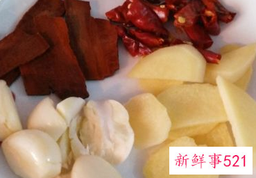 老鸭怎样煮才好吃