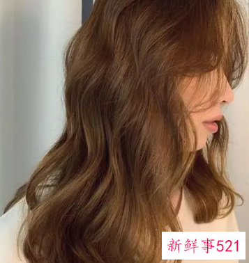 初中学生党圆脸发型女