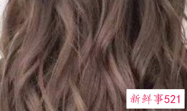 什么样的发色显皮肤白