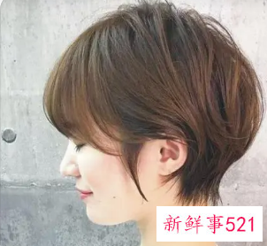 初中学生党圆脸发型女