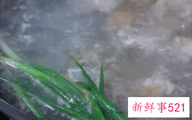 老鸭怎样煮才好吃