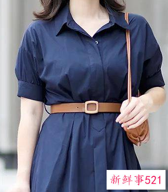 黑色衬衫配什么v领衫