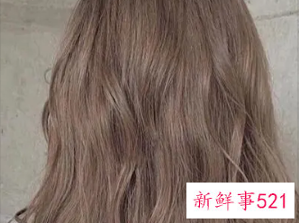 什么样的发色显皮肤白