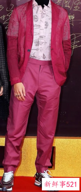 休闲西裤怎么搭配鞋子