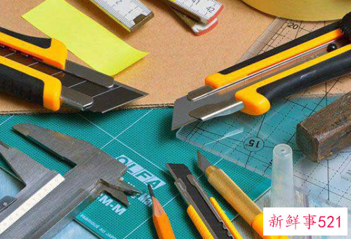 蜡油滴在衣服上怎么洗