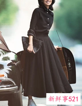 黑色衬衫配什么v领衫