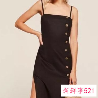 黑色吊带长裙怎么搭配
