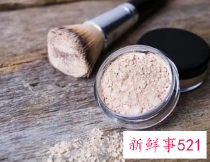 散粉定妆怎么用