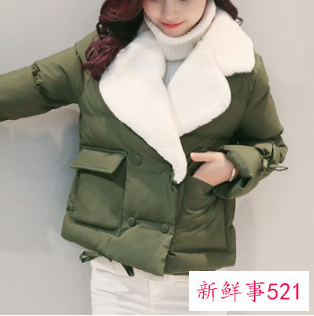 每穿起这个颜色的外套就会把自己美到