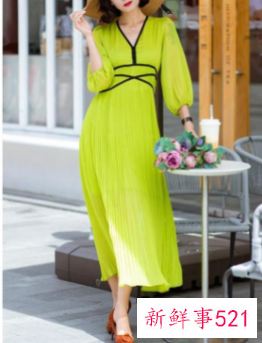 穿什么色系的衣服显白