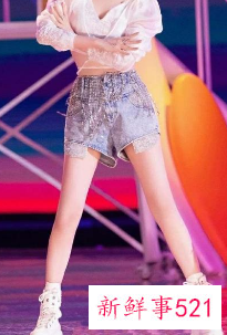 短裤配靴子好看吗