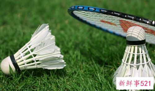 羽毛球步法如何练