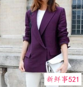 穿什么色系的衣服显白