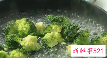 西兰花焯水步骤