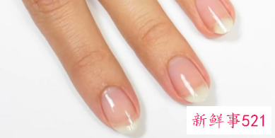 美甲是怎么做出来的