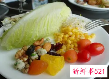 午餐配点水果吃好吗
