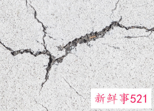 牙膏能补墙上的小坑吗