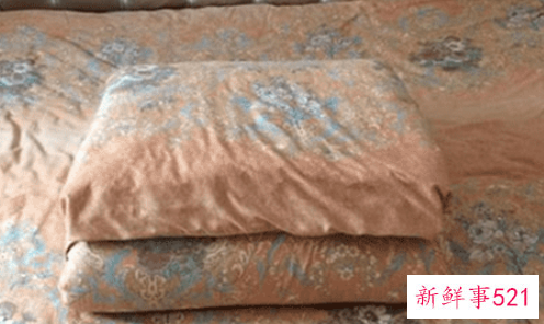 最简单的叠被子方法