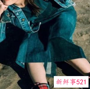 休闲套裙配什么外套