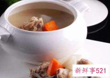 青红萝卜香螺汤