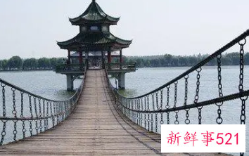 梦见和过世的人一起过桥