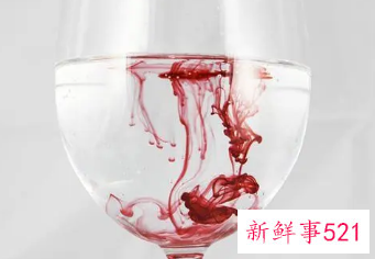 女人梦见血水是什么预兆