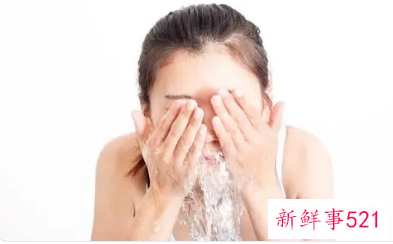 干性皮肤洗脸用热水好还是冷水好