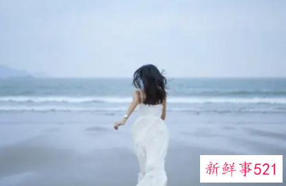 女人梦见被追到处躲藏