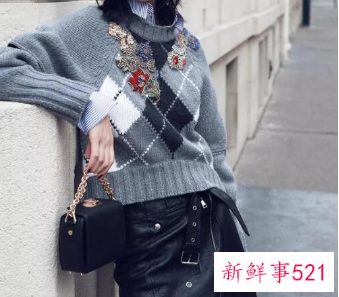 基础款毛衣怎么搭配好看