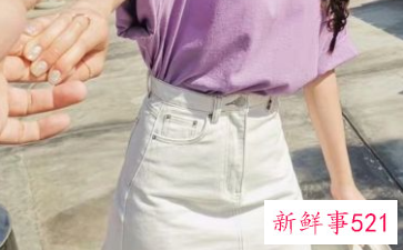 白色半身裙的穿搭