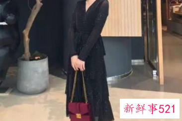 过膝裙搭配什么鞋子