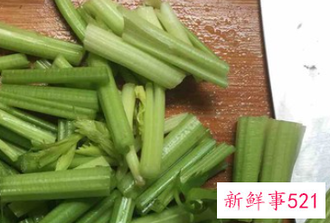 凉拌芹菜怎么做好吃